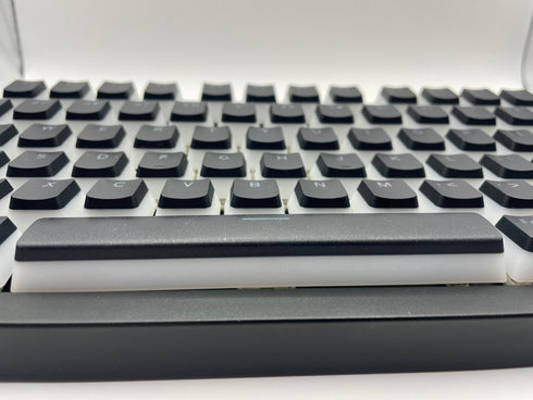 130-delige zwarte keycap set met lichtdoorlatende randen – perfect voor RGB verlichting